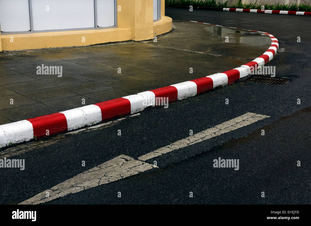 Curb With Painted No Parking Red And White Squares Stock Photo Alamy Curb With Painted No Parking Red And White Squares Stock Photo Alamy