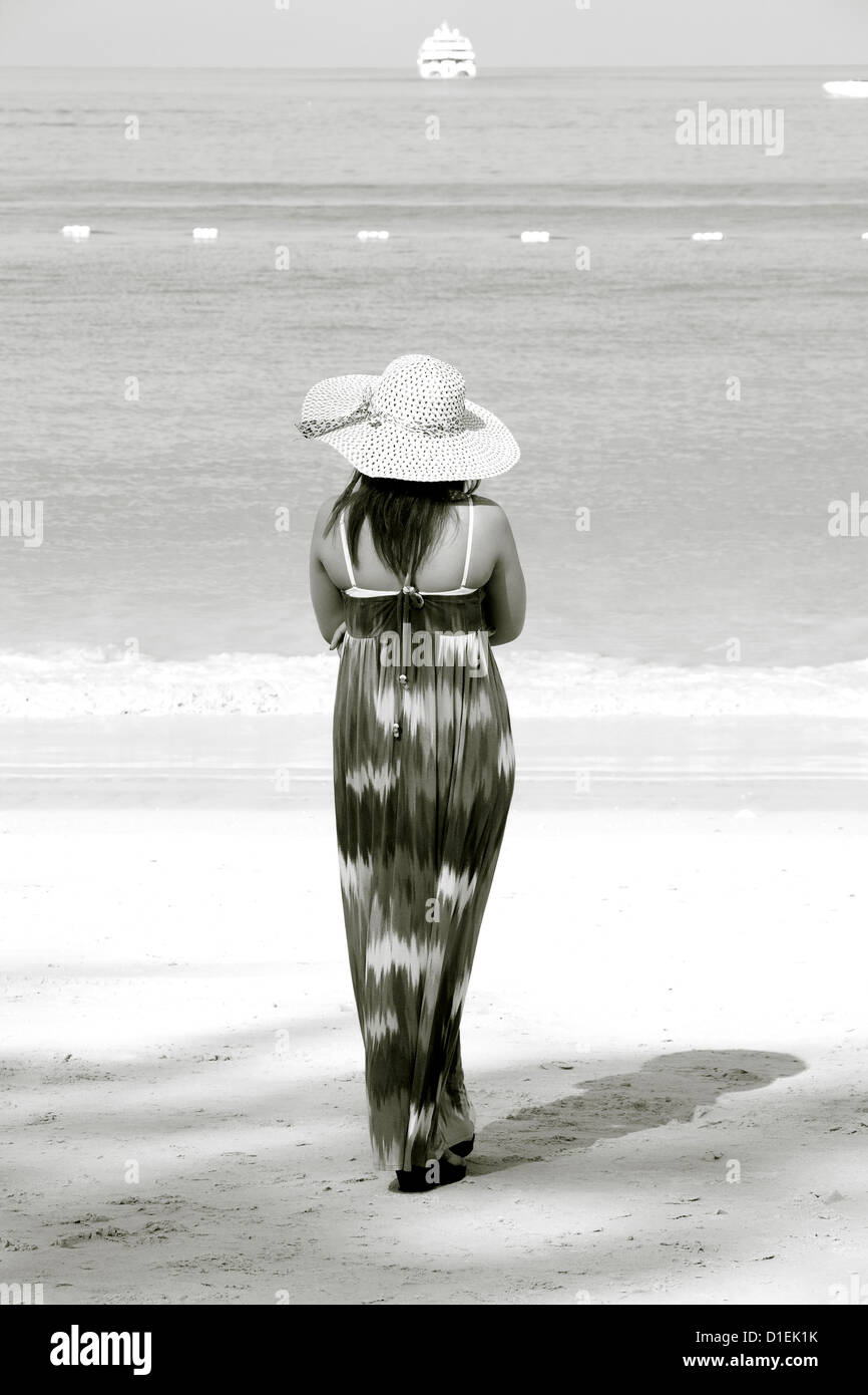 Woman in black hat dress hi-res stock photography and images - Alamy