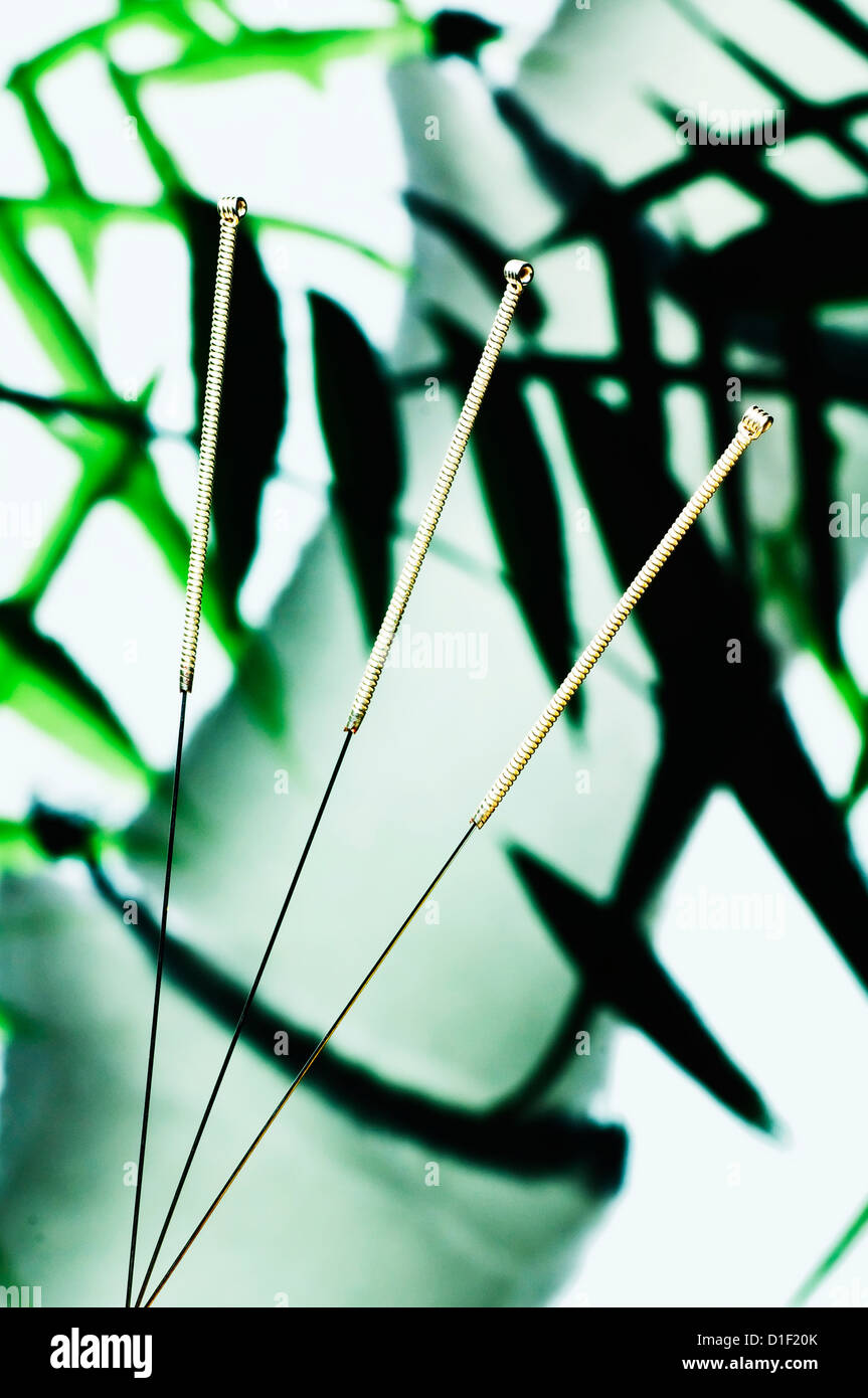 Acupuncture needle tcm china hires stock photography and images Alamy