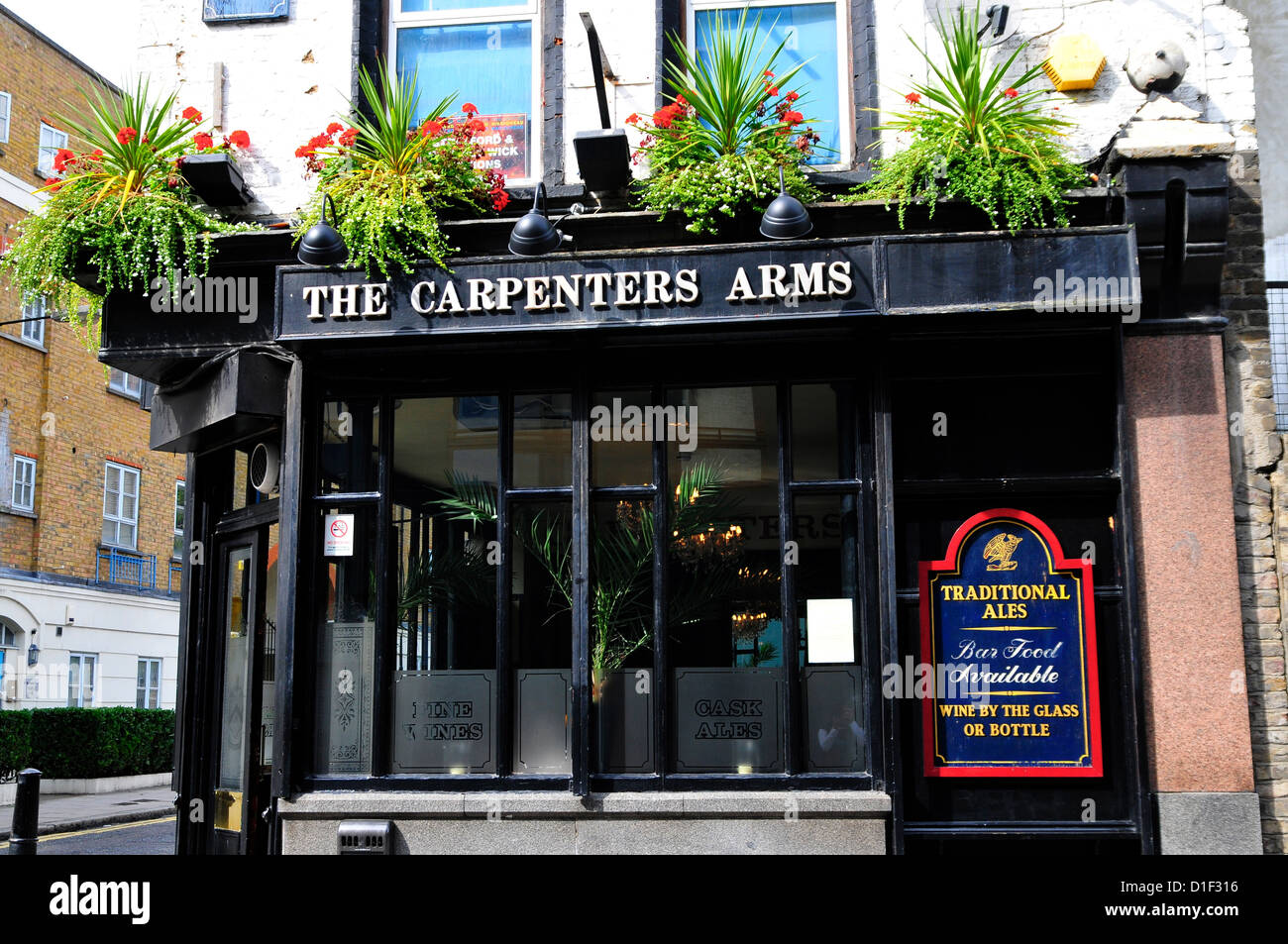 Carpenters arms pub london hires stock photography and images Alamy