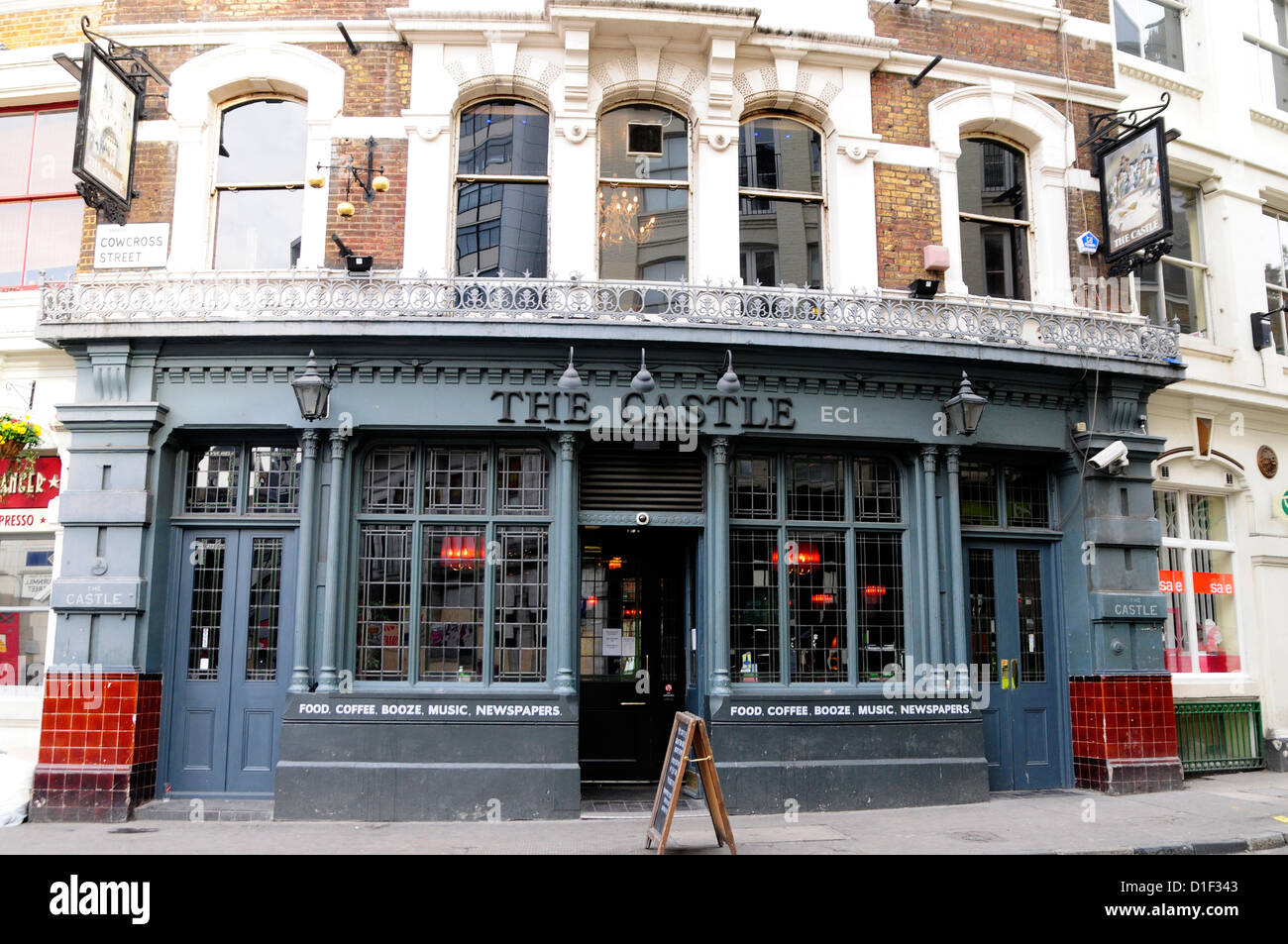 The Castle Pub, Farringdon, London Stock Photo Alamy
