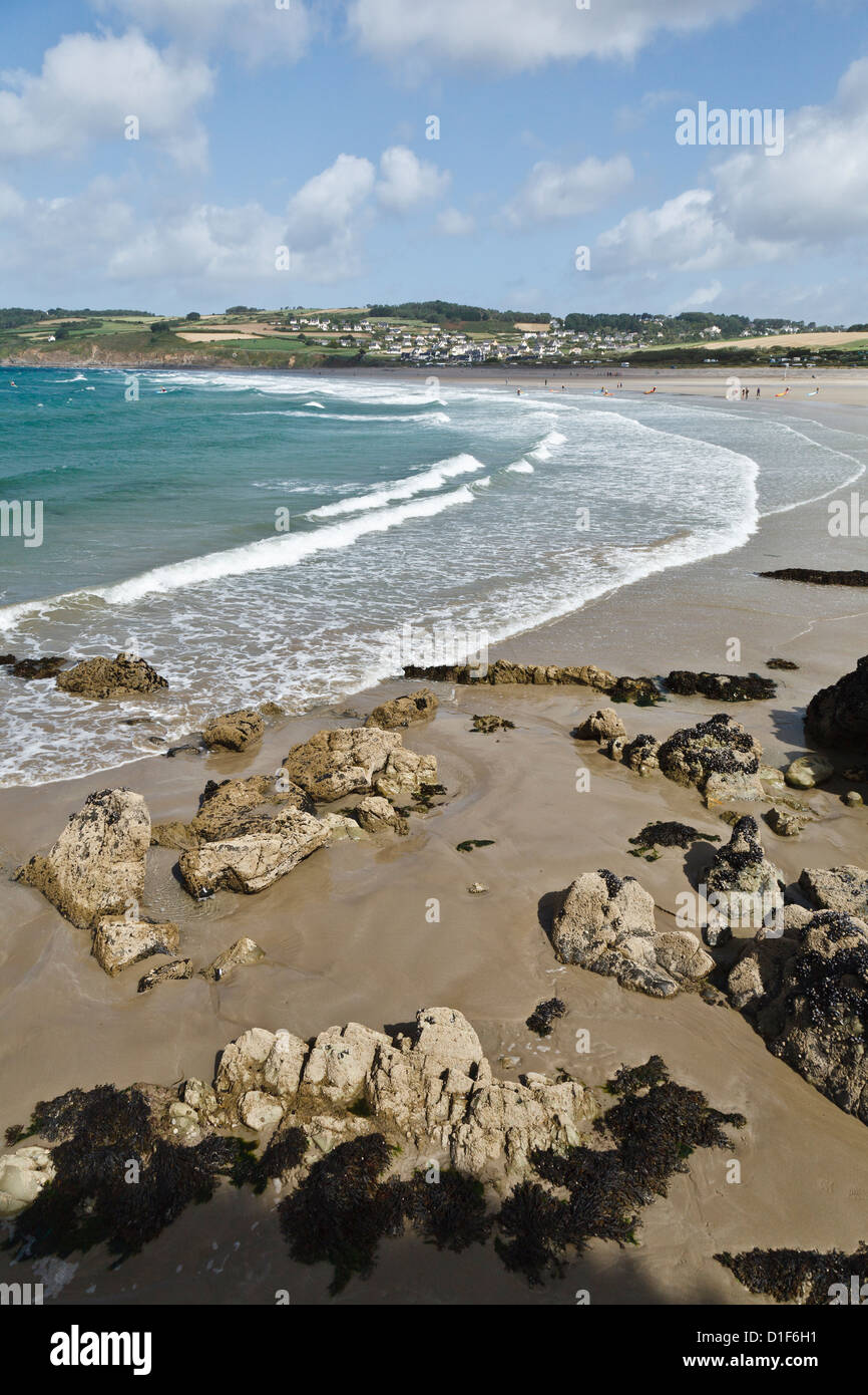 The beach at Telgruc-sur-Mer, Crozon Peninsula, Finistère, Brittany, France Stock Photo