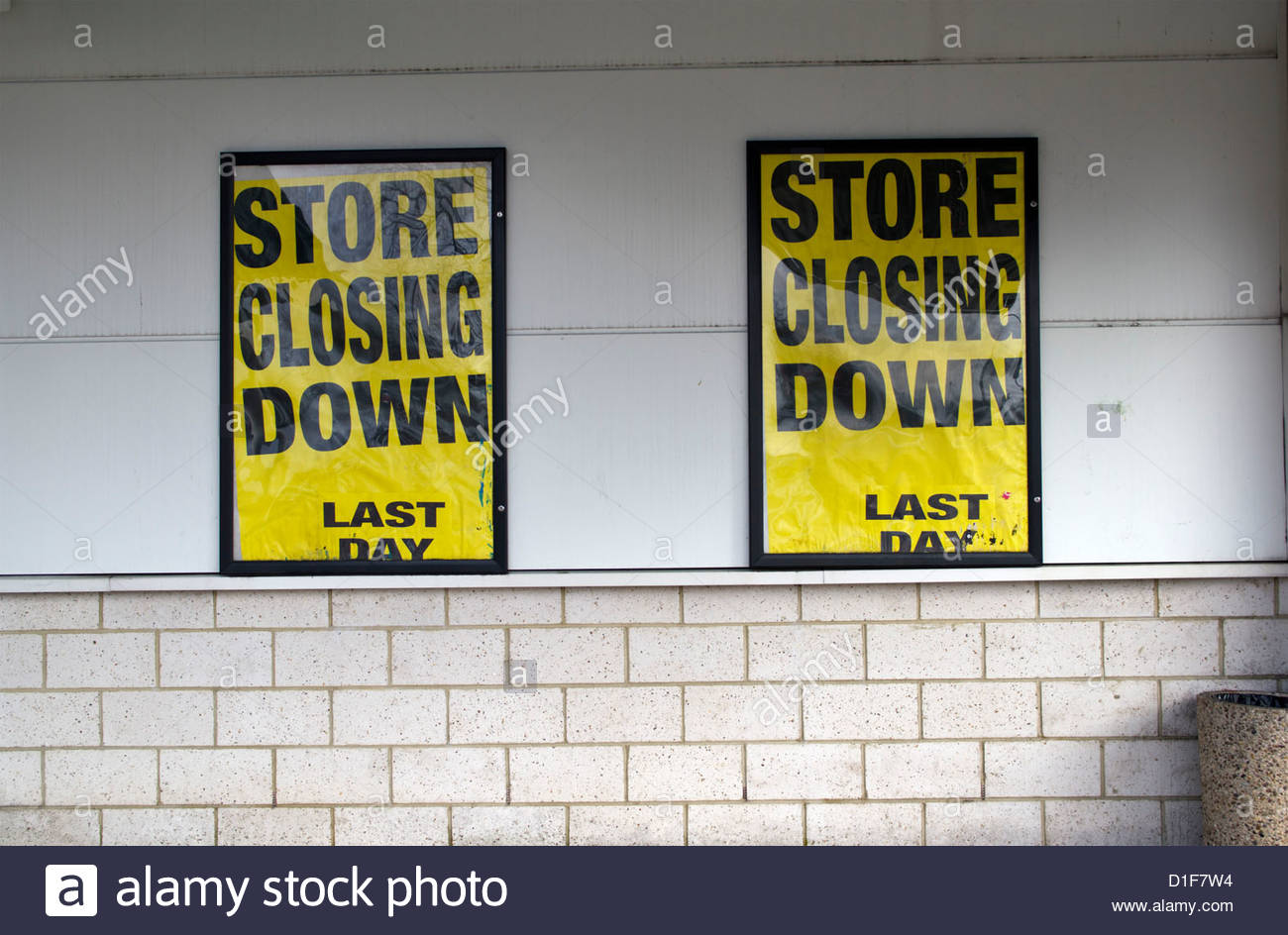 Retail Store Closing Down High Resolution Stock Photography and Images