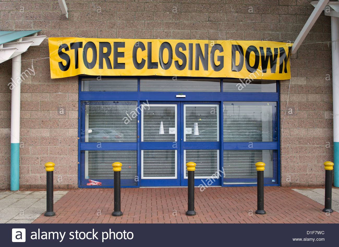 Retail Store Closing Down High Resolution Stock Photography and Images