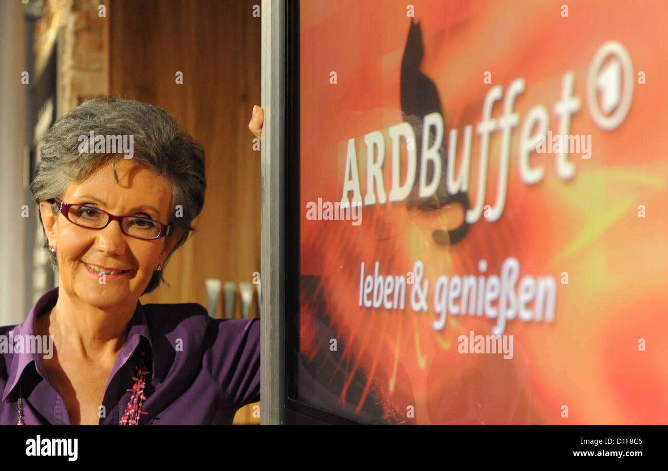 Housekeeping expert Silvia Frank poses before the broadcast of 'ARD-Buffet' in Baden-Baden, Germany, 26 September 2012. Frank gives viewers tips and tricks to deal with problems around the home. Photo: Patrick Seeger Stock Photo