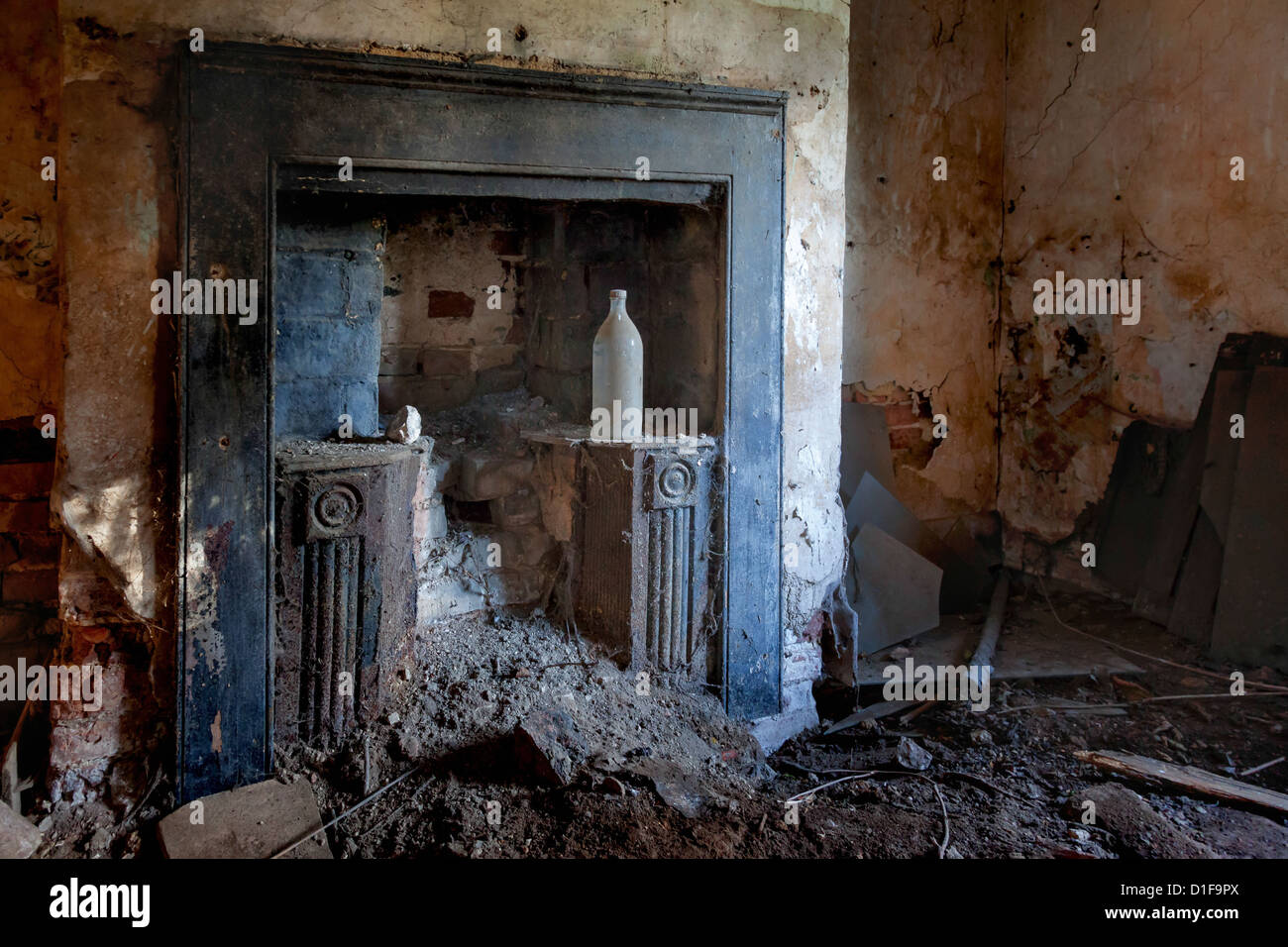 Derelict house interior uk hires stock photography and images Alamy