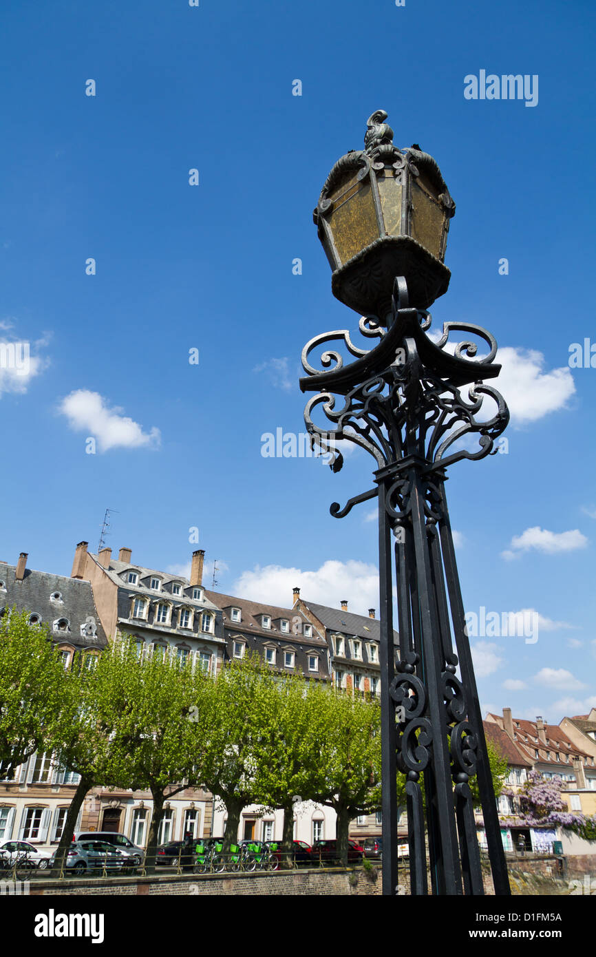 Cast iron street light hi-res stock photography and images - Alamy