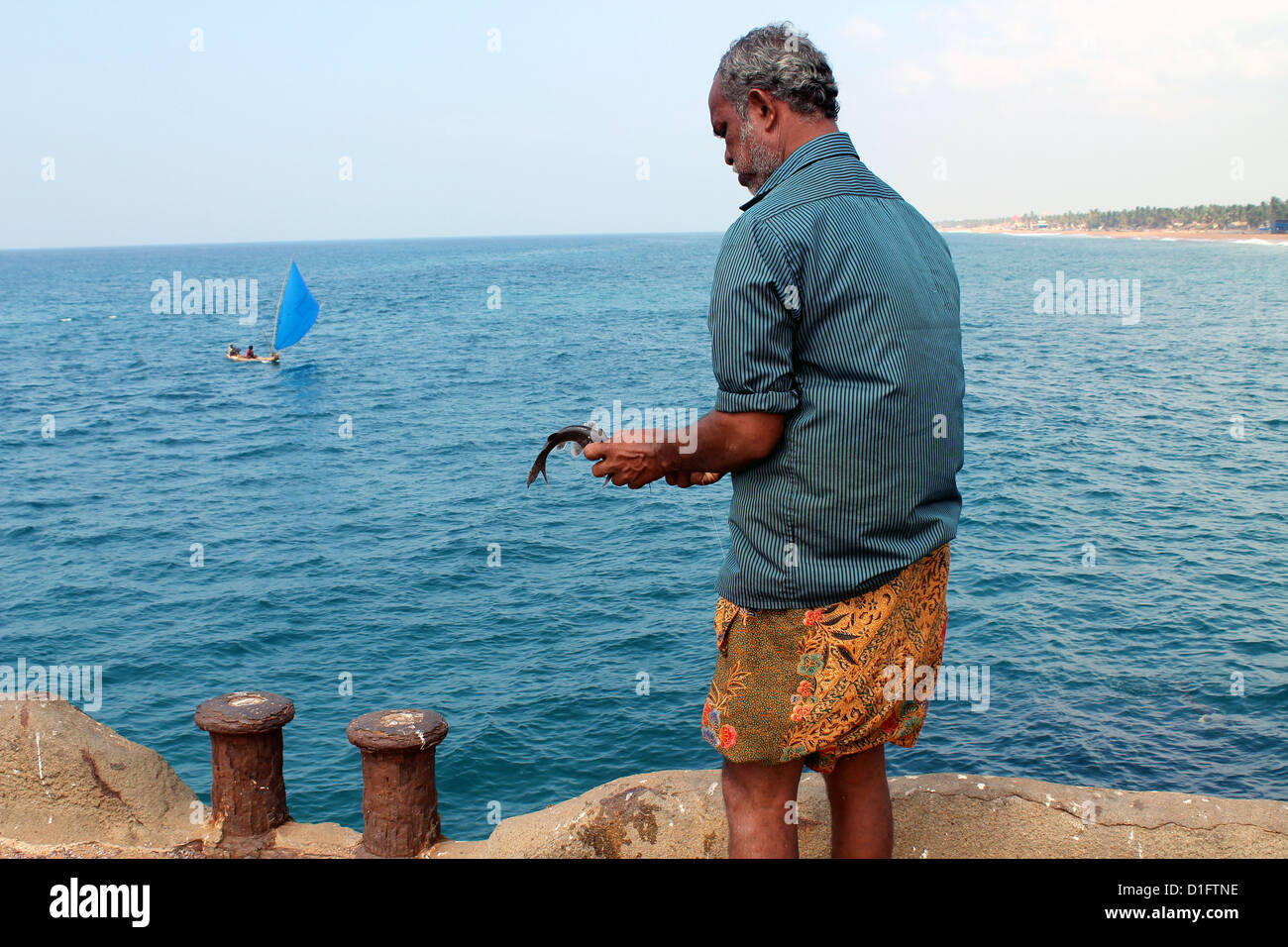 Bone breaking hires stock photography and images Alamy