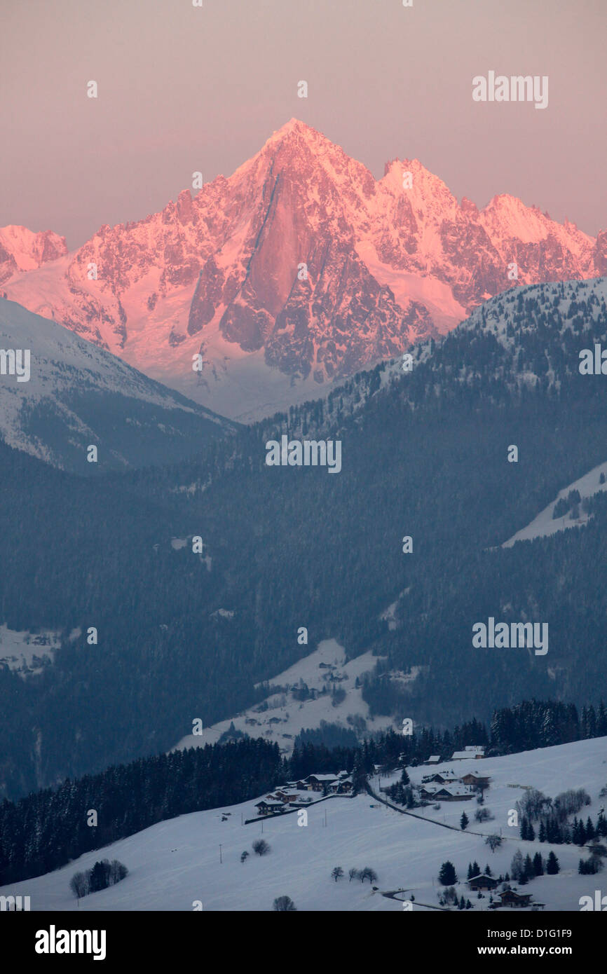 Mont blanc mountain range hi-res stock photography and images - Alamy