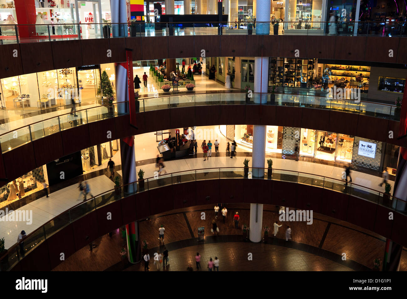 Main Atrium in the Dubai shopping mall on Sheihk Zahed Expressway, Dubai, UAE Stock Photo