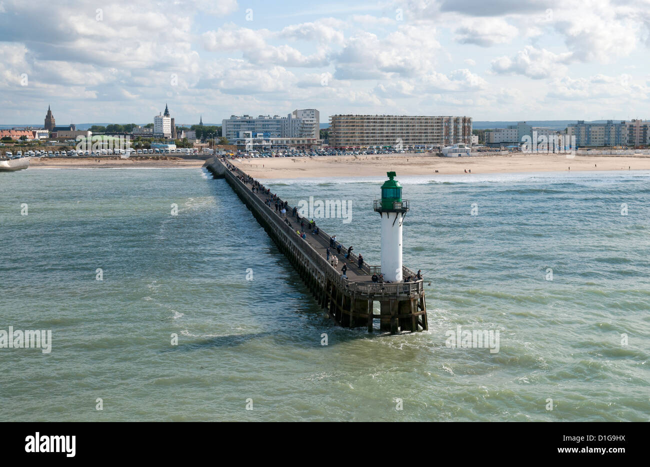 Calais pier hires stock photography and images Alamy