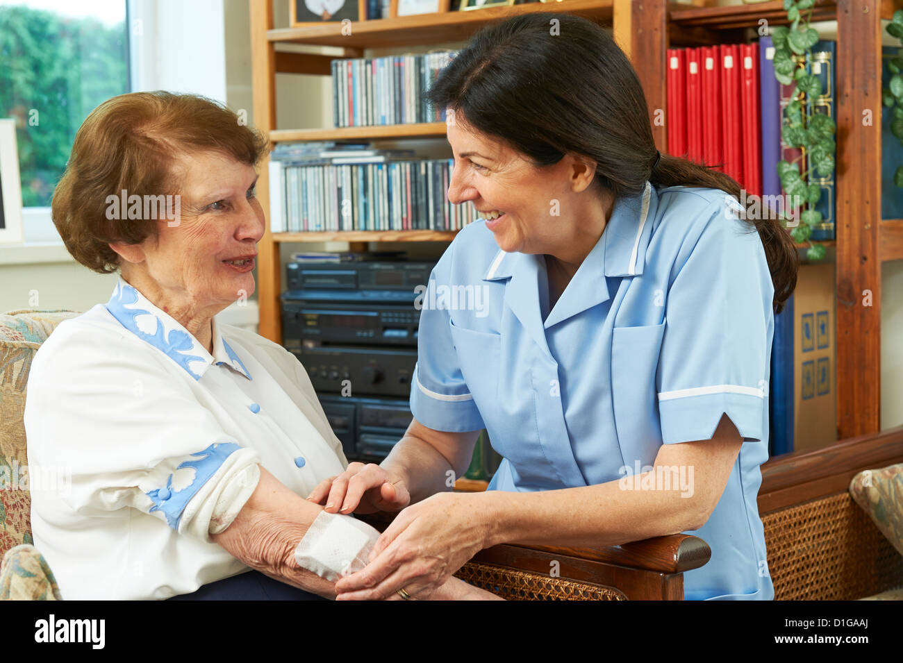 Wound care home nurse hires stock photography and images Alamy