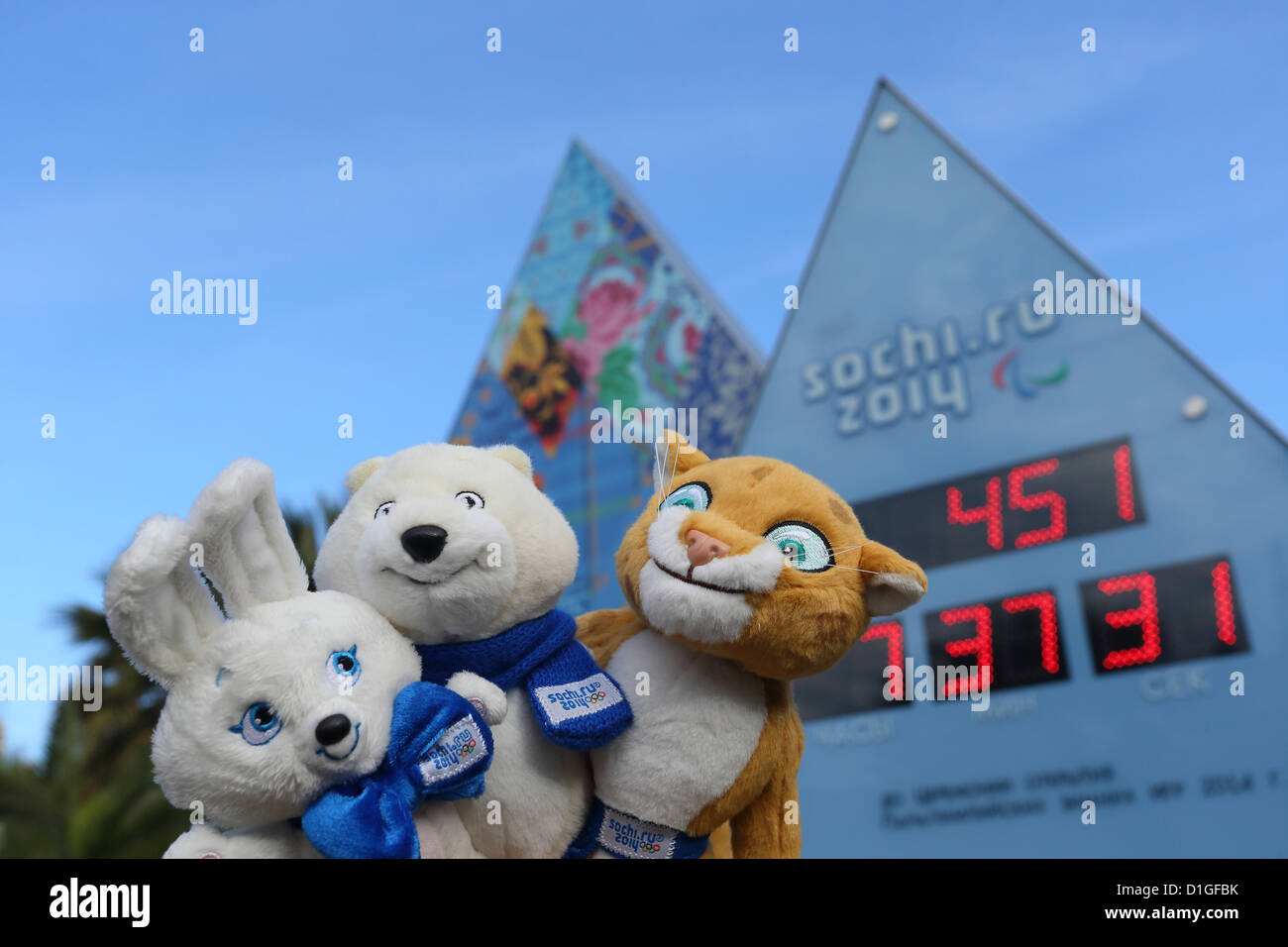 Countdown host hi-res stock photography and images - Alamy