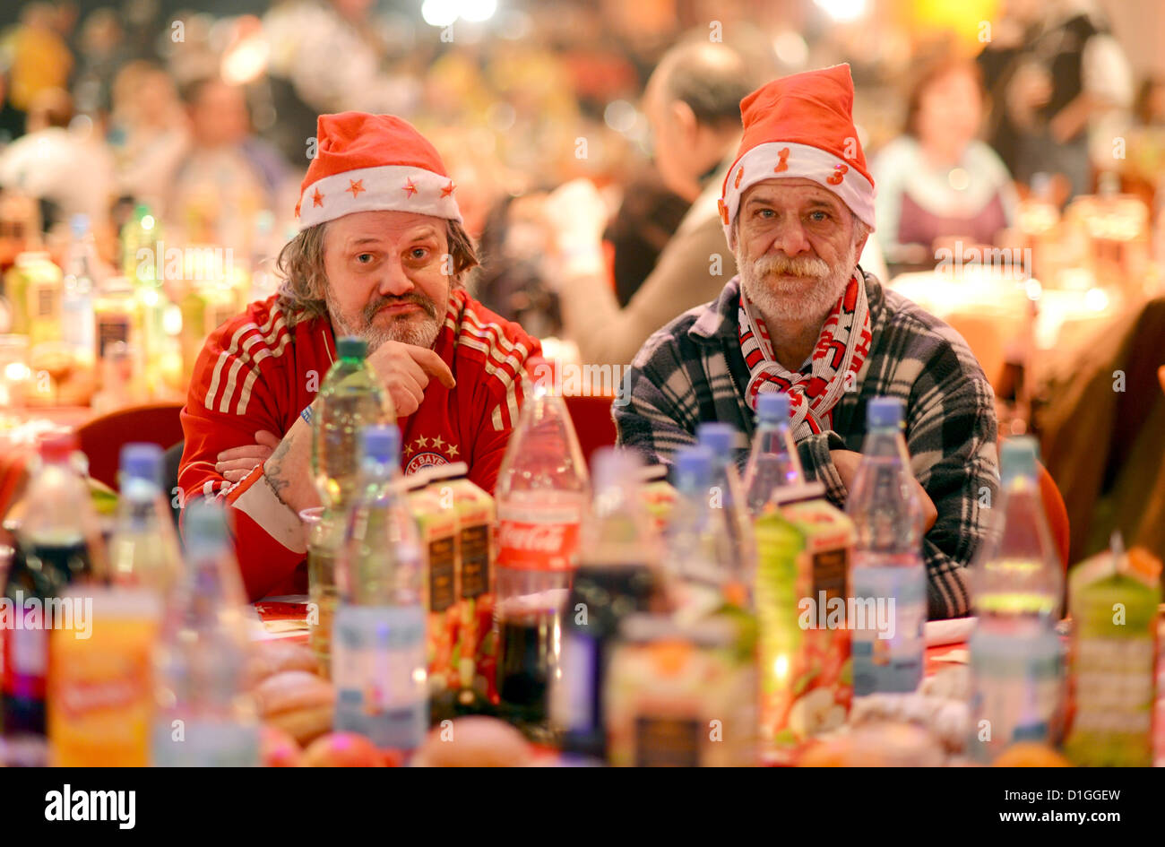 Veterans Homeless Shelter Near Me Christmas Dinner 2022 Homeless Christmas Dinner High Resolution Stock Photography And Images -  Alamy