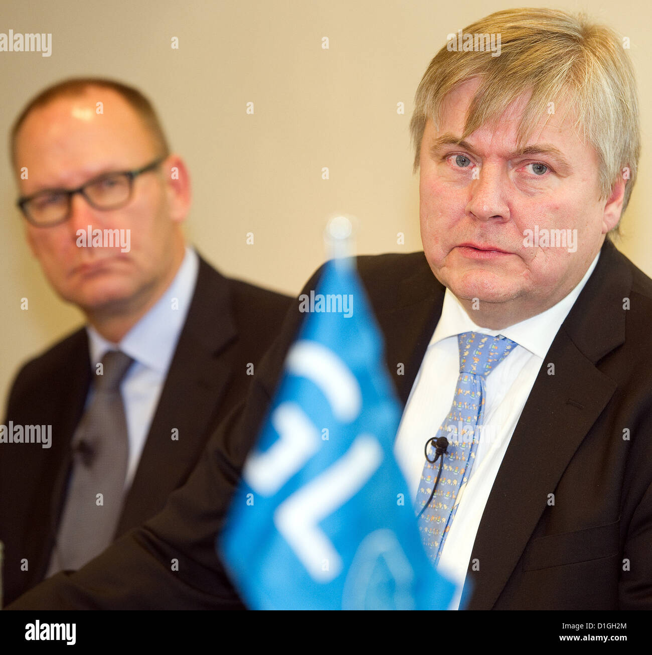 Henrik Madsen, chairman of the Norwegian company Det Norske Veritas (DNK, R) and Erik van der Henrik Madsen, chairman of the Norwegian company Det Norske Veritas (DNK, R) and Erik van der