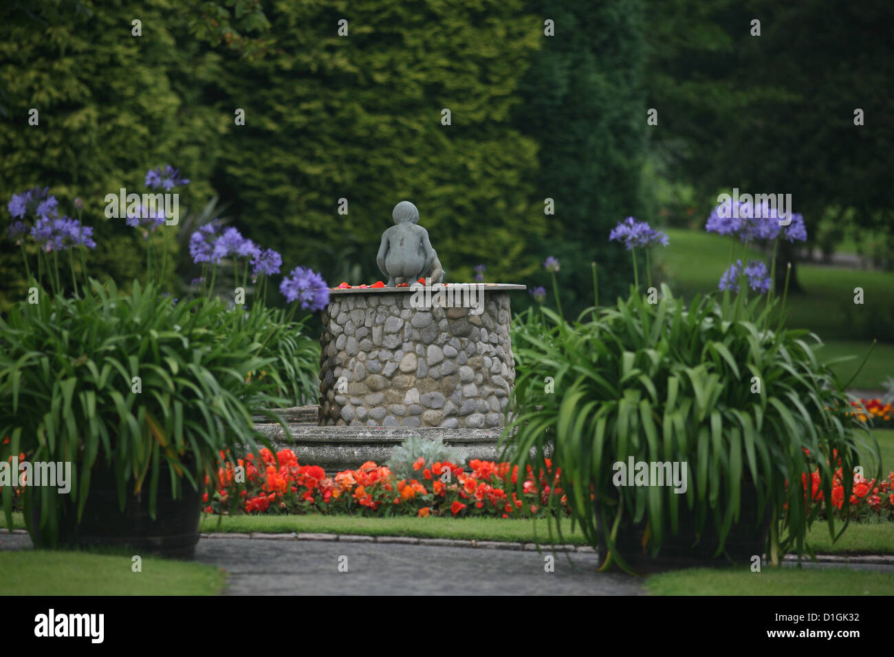 The fountain in the Valley Gardens in Harrogate Stock Photo Alamy