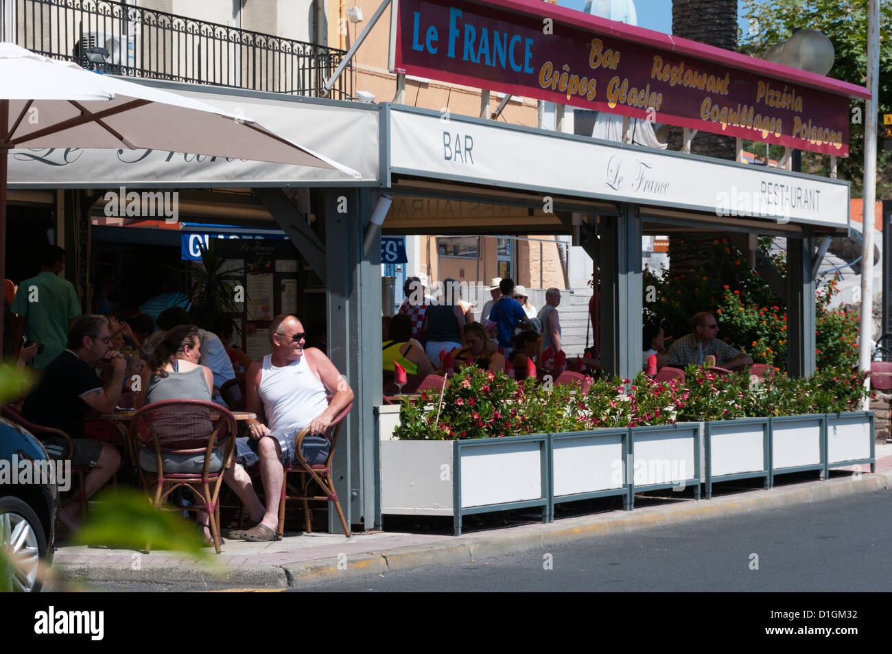 Le France" bar and restaurant in Port Vendres, France Stock Photo - Alamy