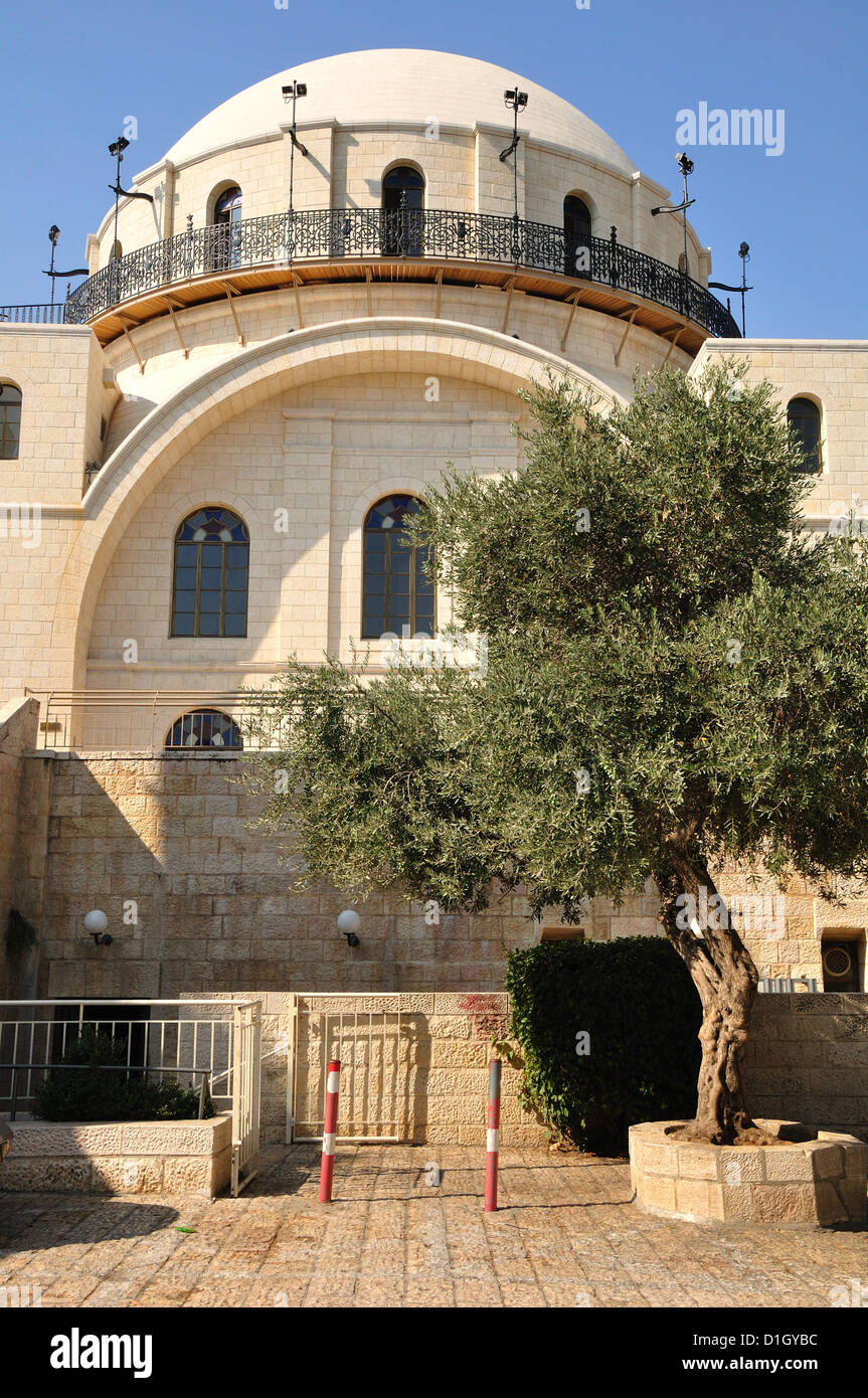 Renovated synagogue in old city of Jerusalem Stock Photo - Alamy