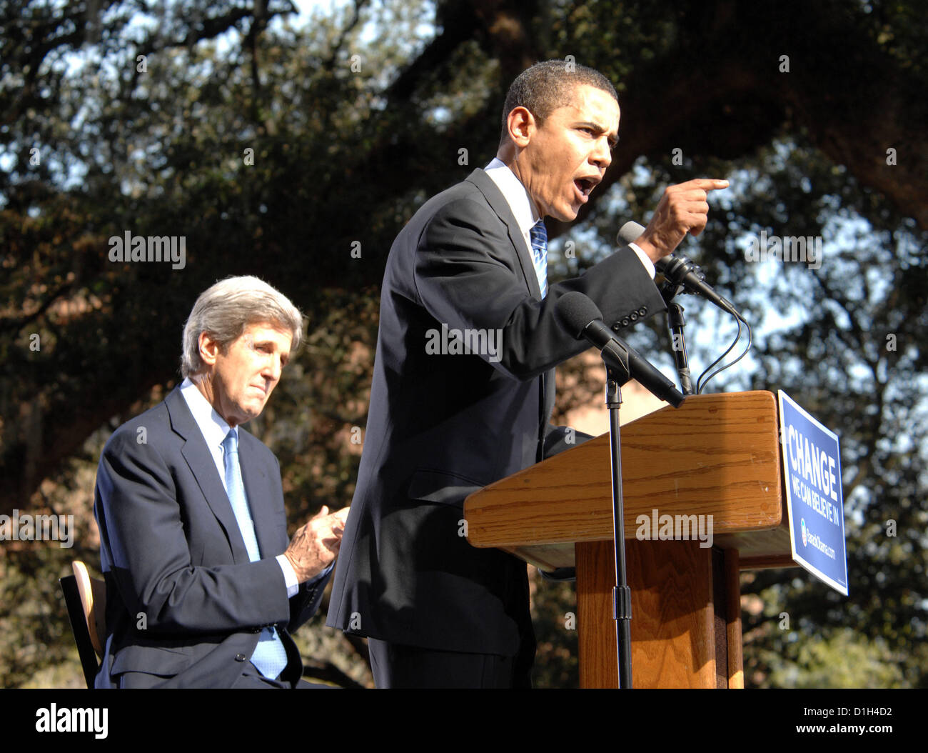 Senator kerry hi-res stock photography and images - Alamy
