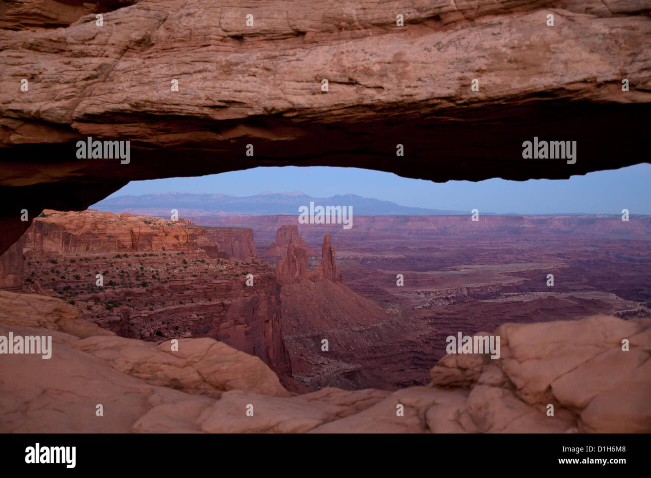 Mesa Arch and landscape of Canyonlands National Park, Island in the Sky district, Moab, Utah, United States of America, USA Stock Photo