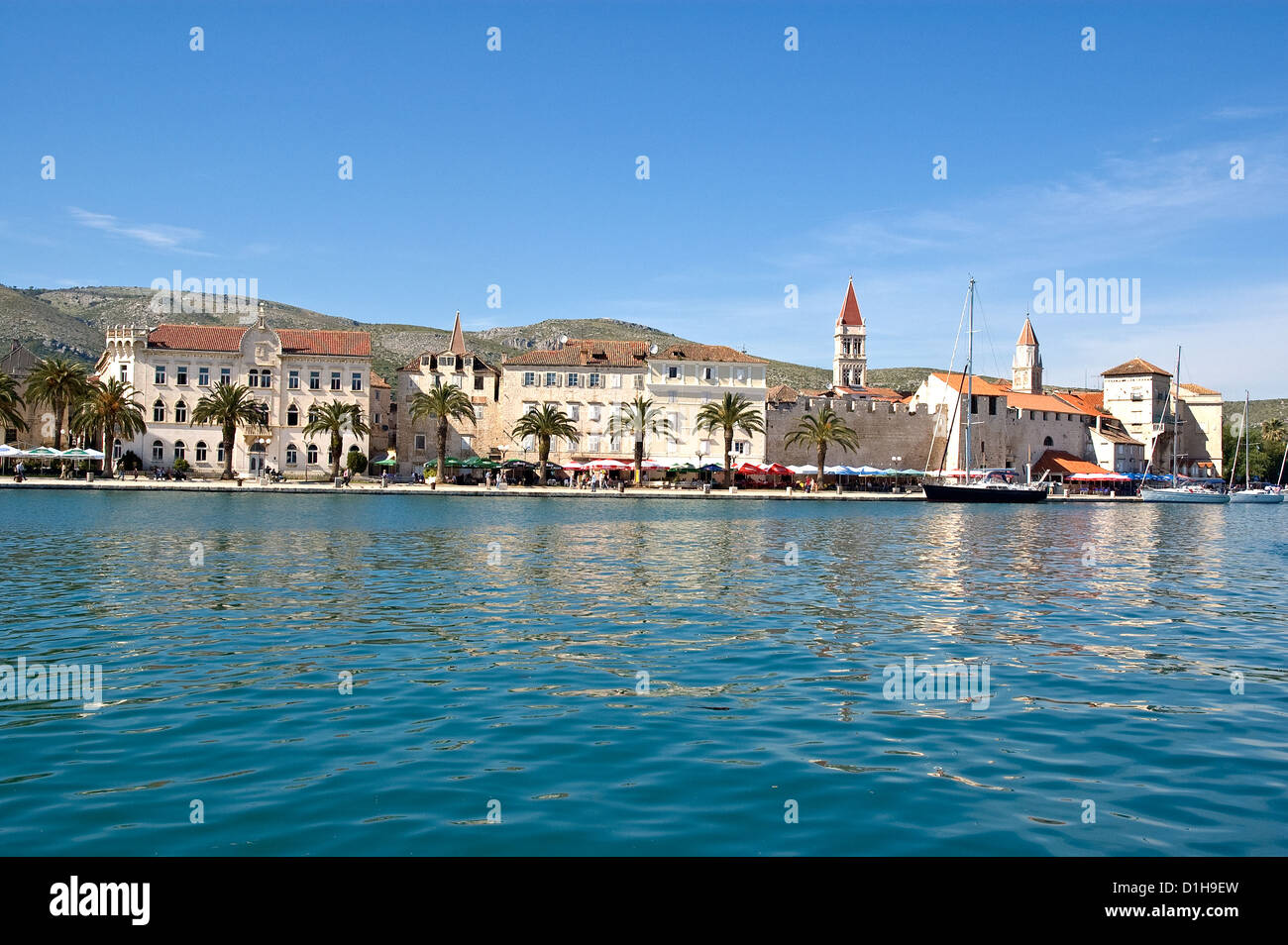 Elk192-2537 Croatia, Dalmatian Coast, Trogir, city across water Stock Photo