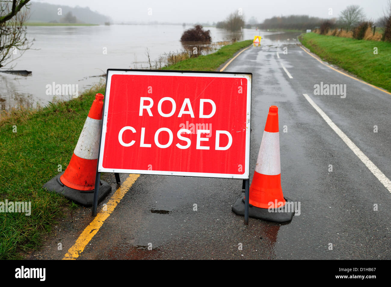 22nd December 2012. The River Trent burst its Banks and causes road closures in Hoveringham, UK. Stock Photo