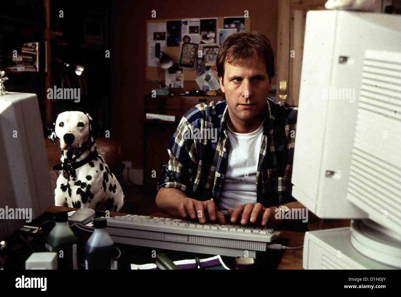 101 Dalmatiner  101 Dalmatians  Jeff Daniels Pongo ist eigentlich ganz gluecklich mit seinem etwas trotteligen Herrchen Roger Stock Photo