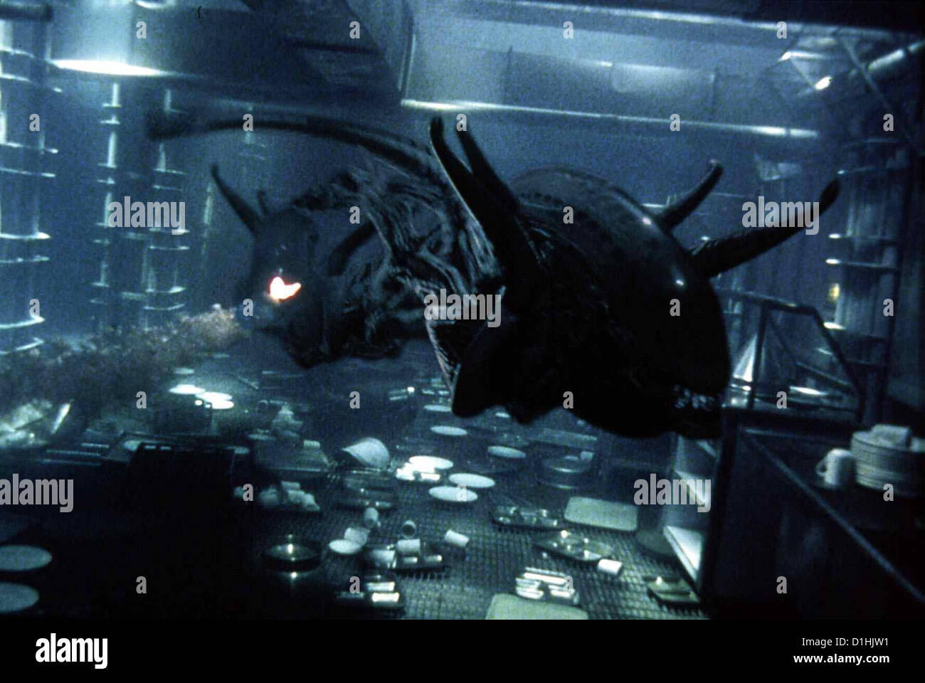 Resurrection alien scene 1997 hi-res stock photography and images - Alamy
