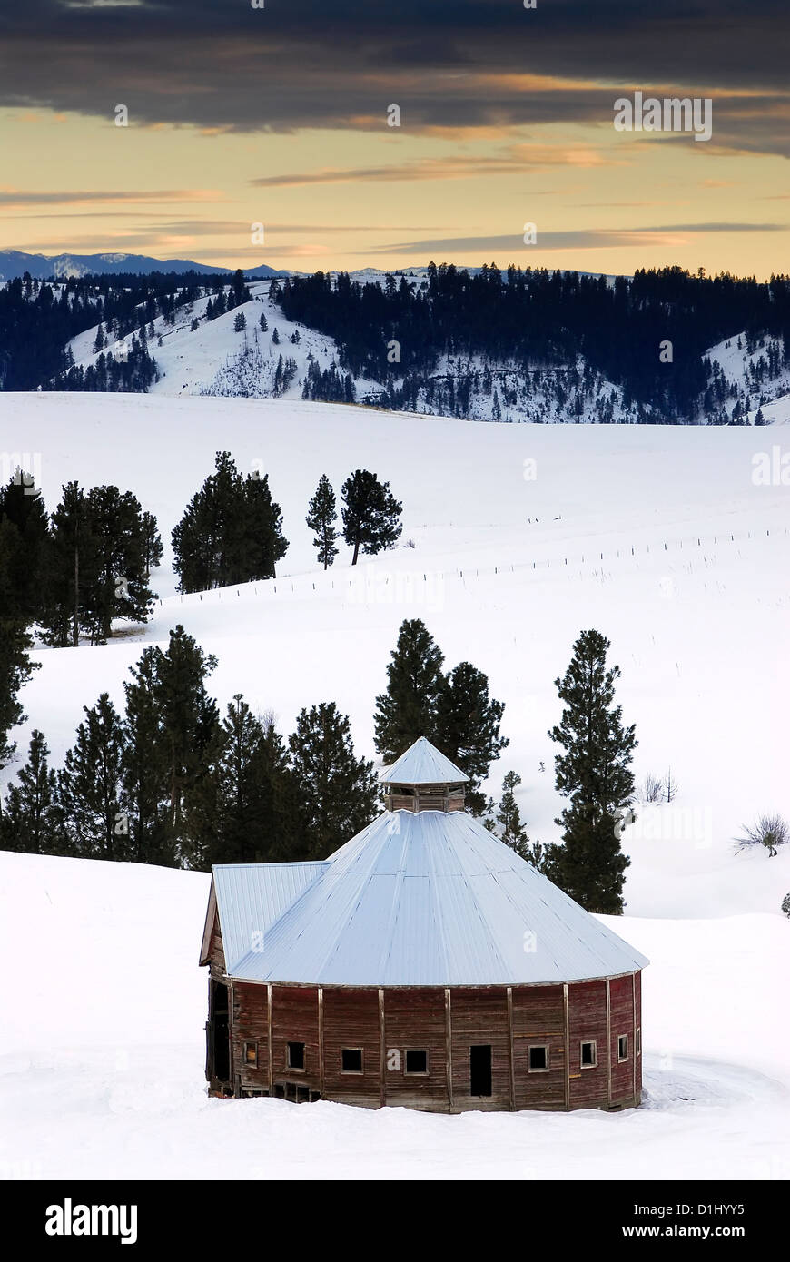 Round barn in winter, Northeast Oregon. Stock Photo