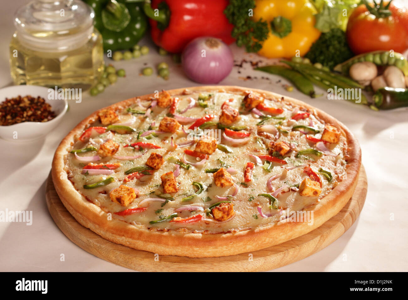 Fresh Cottage Cheese Chicken Pizza Stock Photos Fresh Cottage