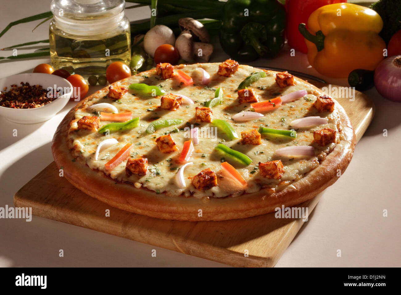 Fresh Cottage Cheese Chicken Pizza Stock Photo 52643073 Alamy
