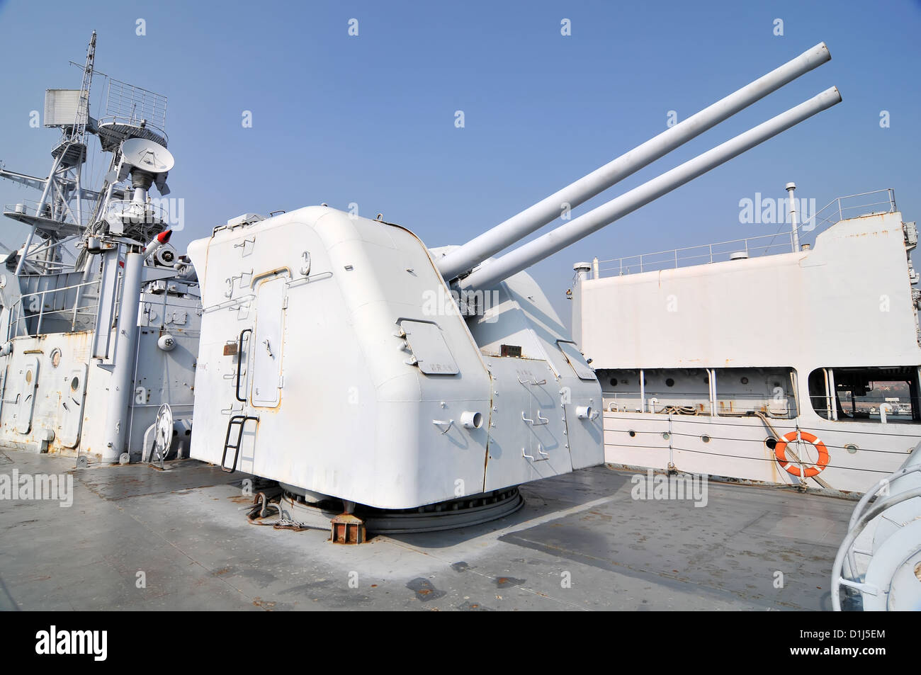 Modern artillery hires stock photography and images Alamy
