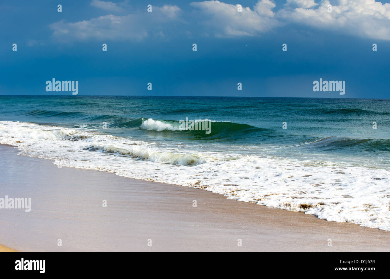 Beautiful tropical beach sunset colorful hi-res stock photography and ...
