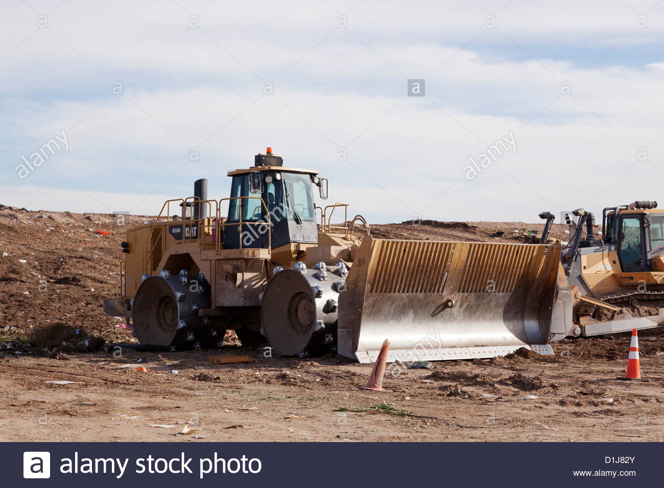 Trash Compactor Stock Photos & Trash Compactor Stock Images Alamy