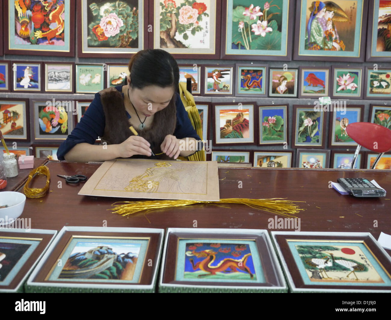 chinese woman artist drawing painting artwork Stock Photo - Alamy