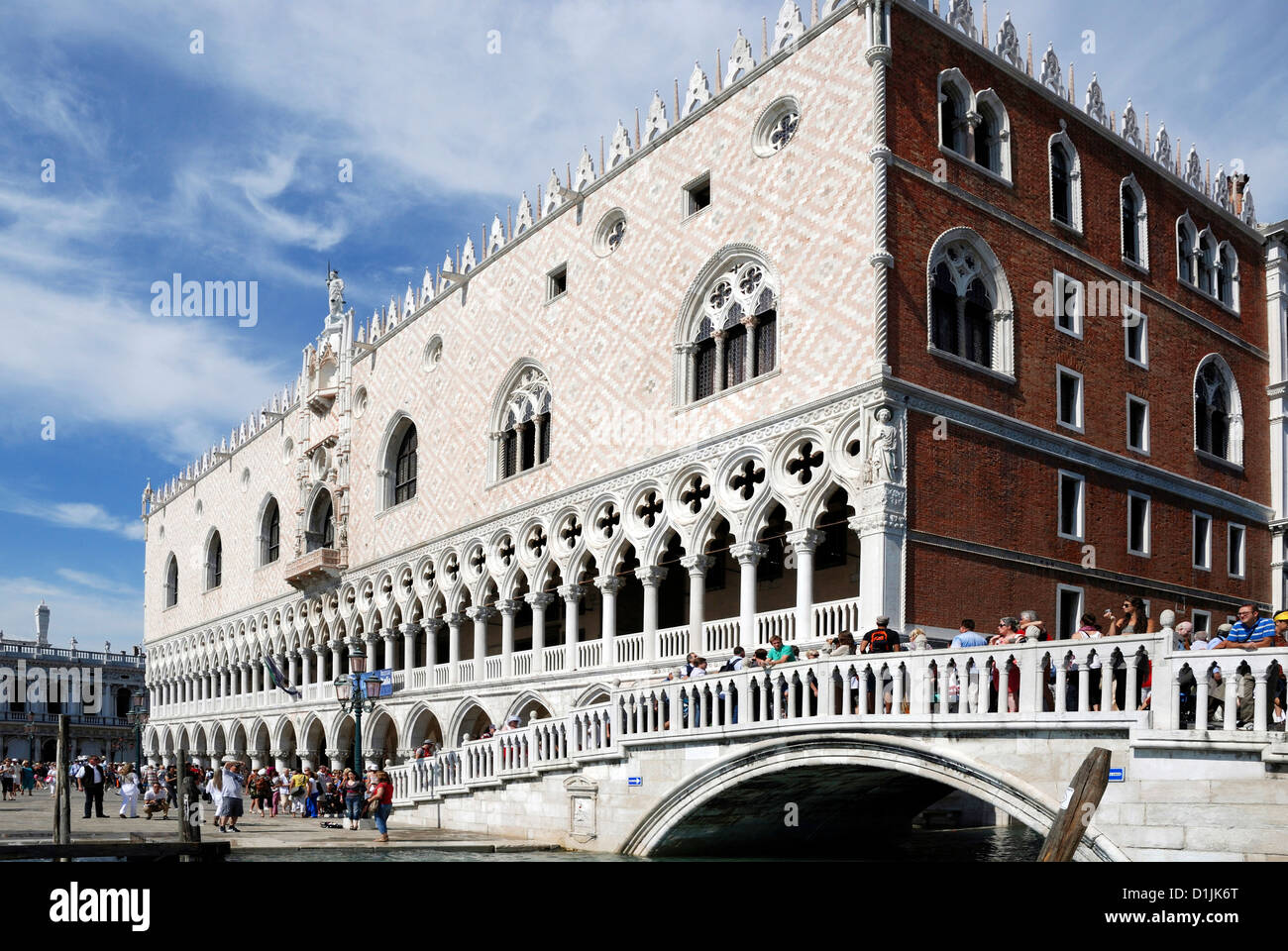 Doge's Palace Palazzo Ducale with the Straw bridge Ponte della Paglia in Venice. Stock Photo
