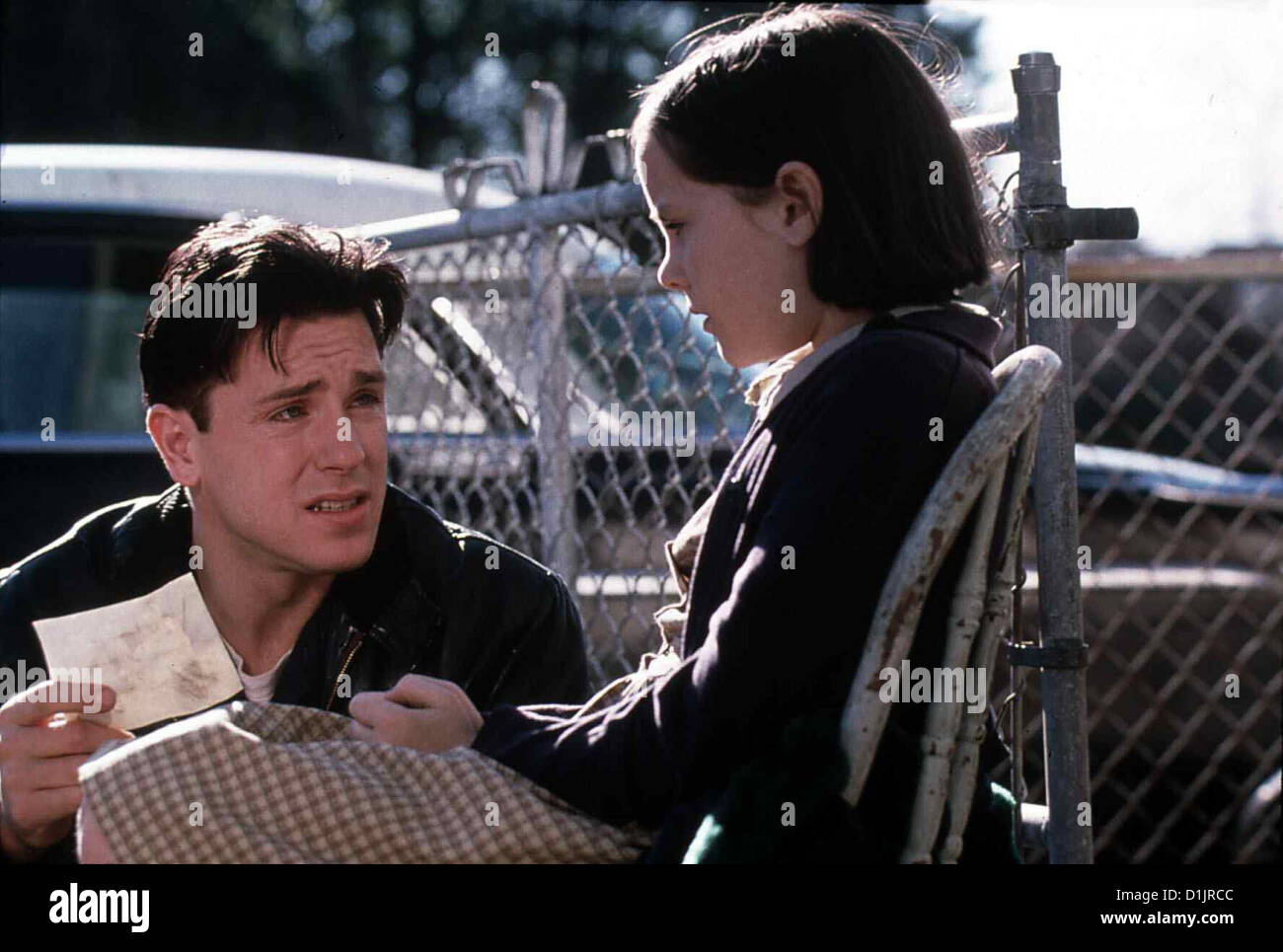 Schmutzige Liebe Bastard Out Carolina Ron Eldard Jena Malone Doch Der Schein Truegt Der Gutaussehende Glen Ron Eldard Stock Photo Alamy Schmutzige Liebe Bastard Out Carolina Ron Eldard Jena Malone Doch Der Schein Truegt Der Gutaussehende Glen Ron Eldard Stock Photo Alamy