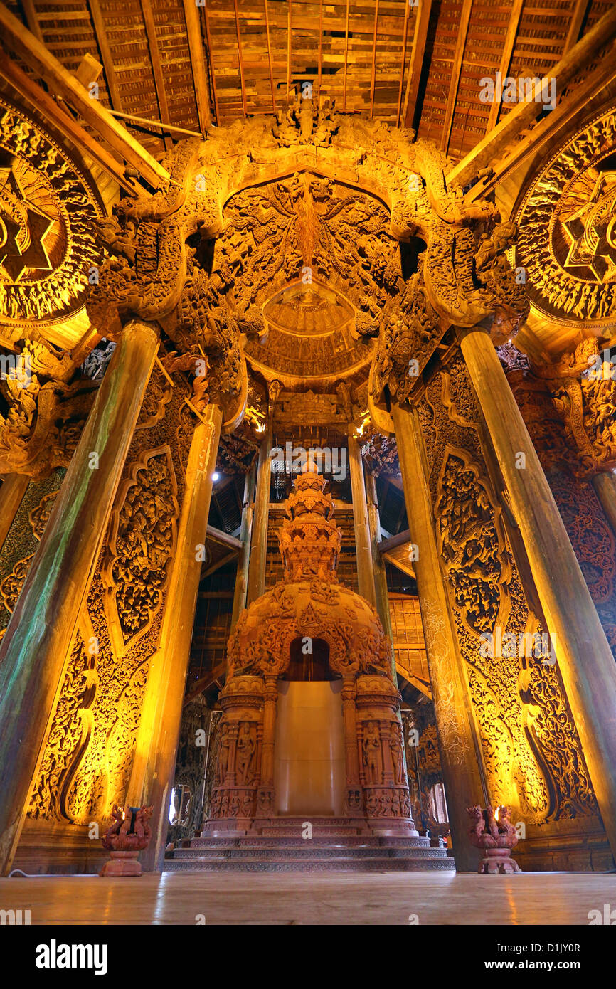 Wooden carving on the Sanctuary of Truth Temple, Prasat Sut Ja-Tum, Pattaya, Thailand showing a wood roof decorations Stock Photo