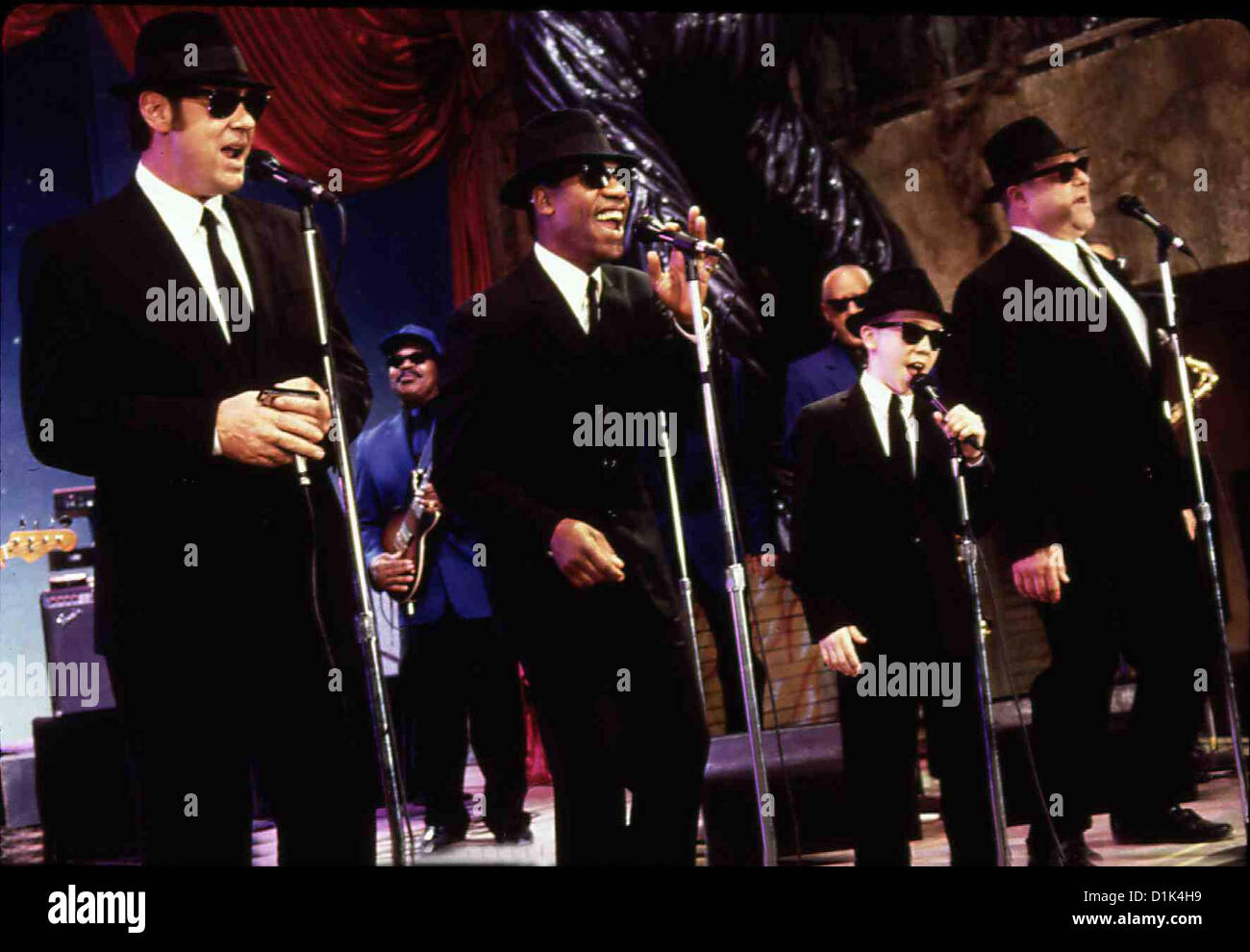 Blues Brothers 2000  Blues Brothers 2000  Dan Aykroyd, Joe Morton, J. Evan Bonifant, John Goodman *** Local Caption *** 1998 Stock Photo