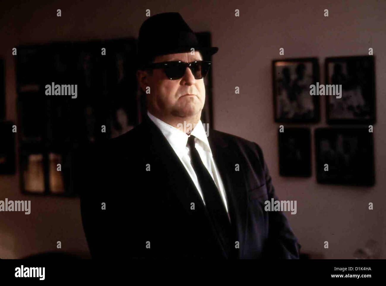 Blues Brothers 2000  Blues Brothers 2000  John Goodman Da sein Kumpel Joliet zwischenzeitlich verstorben ist, sucht und findet Stock Photo
