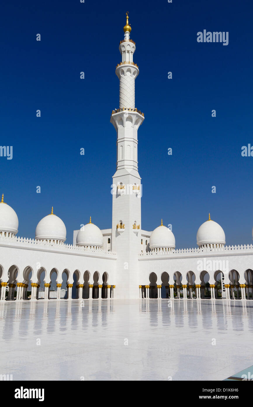Abu Dhabi Grand Mosque minarette Stock Photo