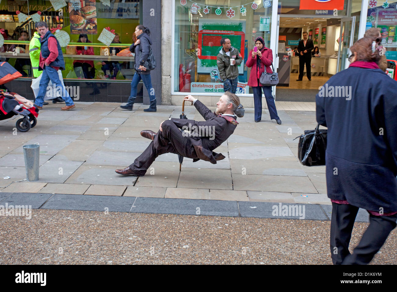 street artist in corn market street oxford Stock Photo