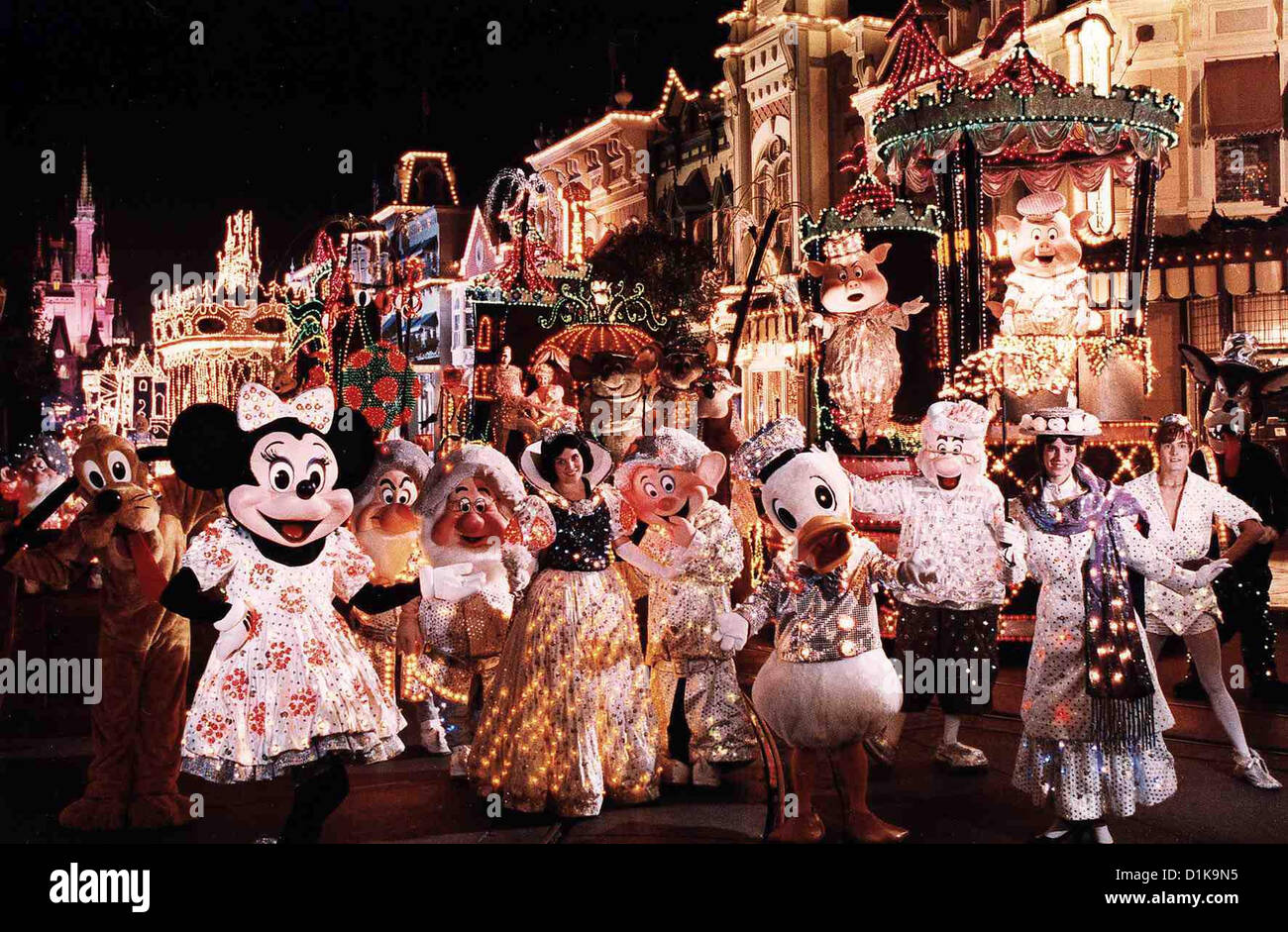 Reiselust: Mouse And More   Disney Themeparks   Strahlende Lichter und die Stars des Walt Disney. *** Local Caption *** 0  -- Stock Photo