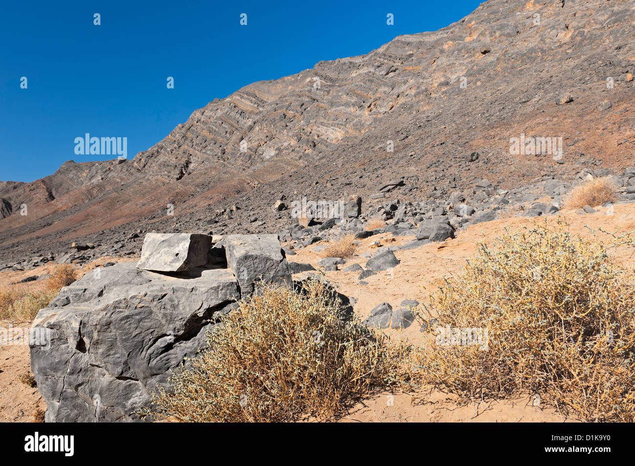 Richtersveld volcanic rock above the Orange River, C13 from Rosh Pinah to Noordoewer, Ai Ais Richtersveld Transfrontier Park Southern Namibia Africa Stock Photo