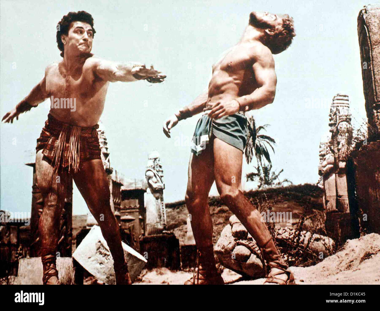 Herkules, Samson Und Odysseus Ercole Sfida Sansone Kirk Morris, Richard  Lloyd Hercules (Kirk Morris) steht Samson (Richard Stock Photo - Alamy