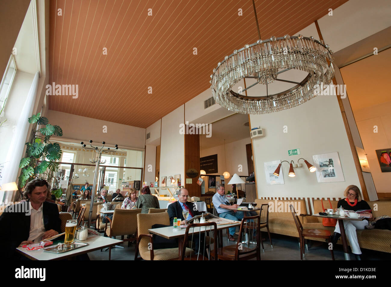 Osterreich Wien 1 Stubentor Das Wiener Kaffeehaus Cafe Pruckel