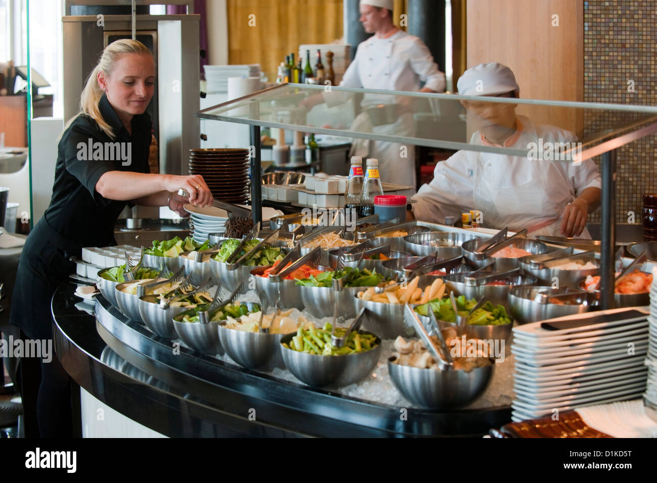 Österreich, Wien 1, Do & Co Restaurant Stephansplatz, Wokgemüse Stock