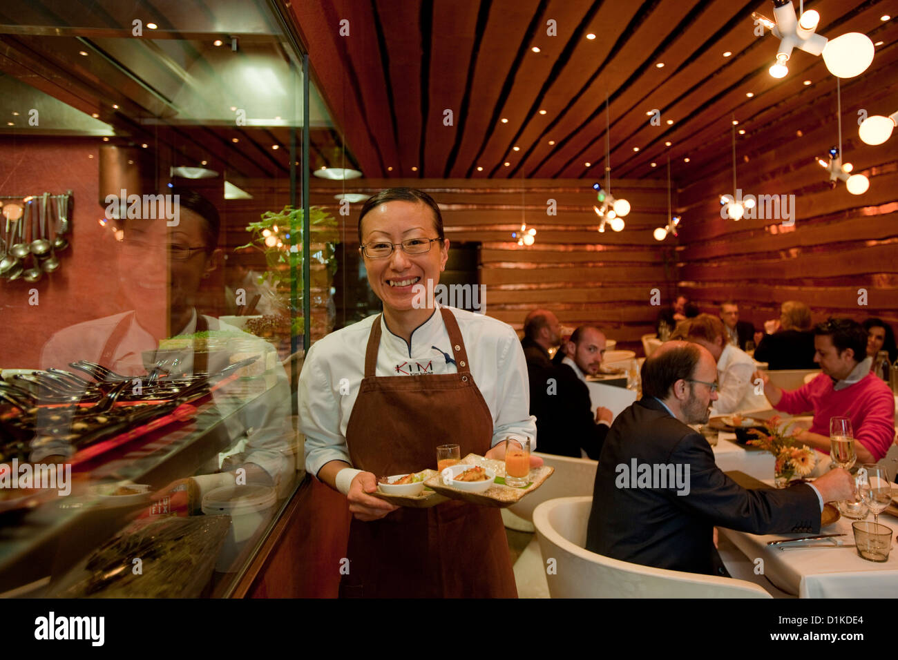 Österrreich, Wien 9, Lustkandlgasse 4, "Kim kocht" asiatisch kreative Küche auf höchstem Niveau. Kim serviert persönlich. Stock Photo