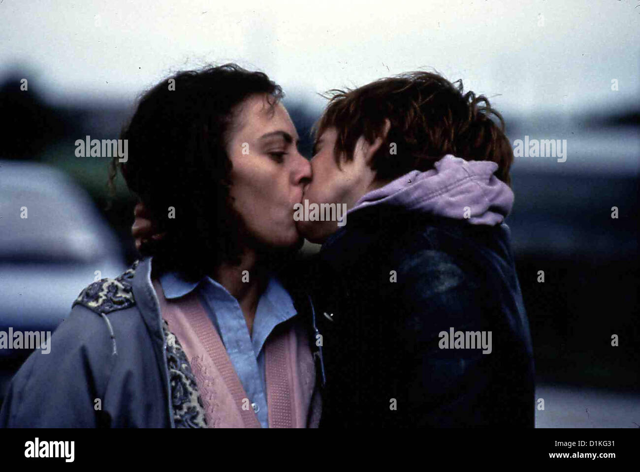 Butterfly Kiss  Butterfly Kiss  Saskia Reeves, Amanda Plummer Miriam (Saskia Reeves,l) verliebt sich in Eunice (Amanda Plummer) Stock Photo