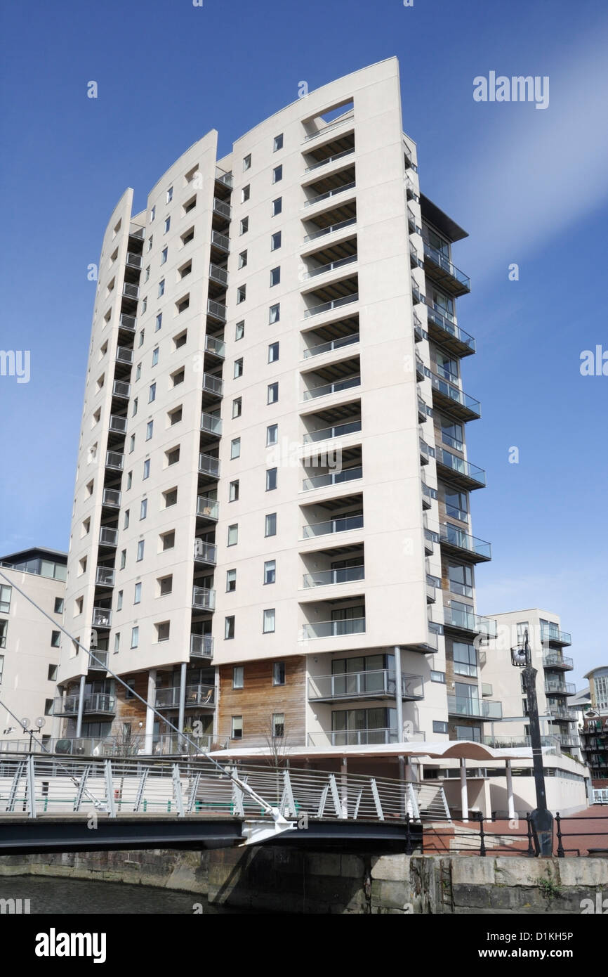 Cardiff bay apartments hires stock photography and images Alamy